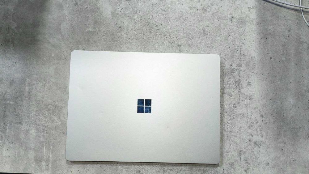 Microsoft Surface Laptop 4