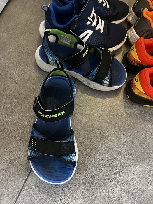 Сандали Skechers и маратонки Decathlon 33н