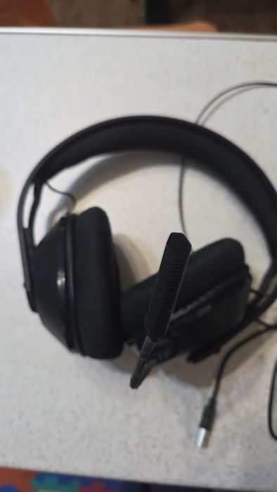 Безжични слушалки Plantronics