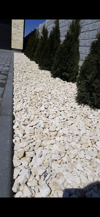 Piatra balastru nisip pamant