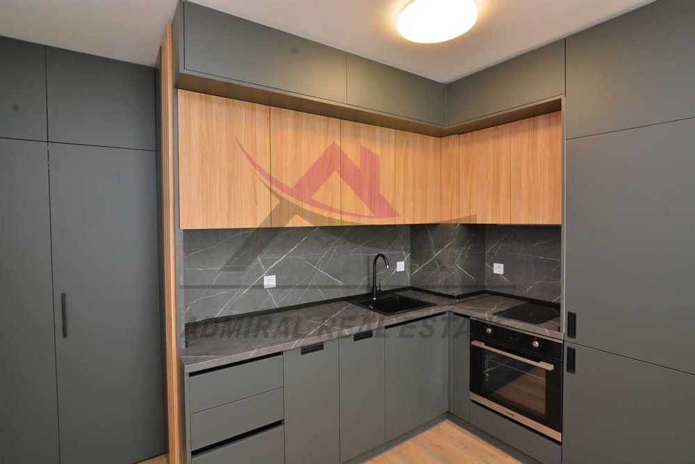 Дава се под наем Двустаен апартамент в Варна, Изгрев - 55 кв.м за 511 € - Снимка #1