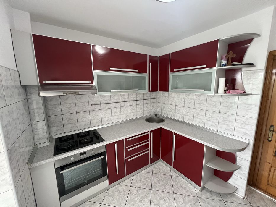 Vand Apartament 3 camere zona Buzaului