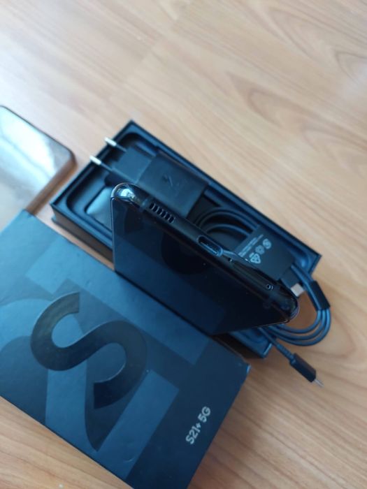 Samsung S21 Plus 256GB schimb/vând