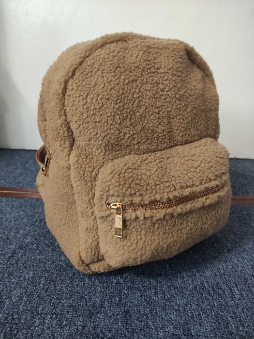 Дамска чанта Sinsay, малка дамска раница, нова, бежова раница