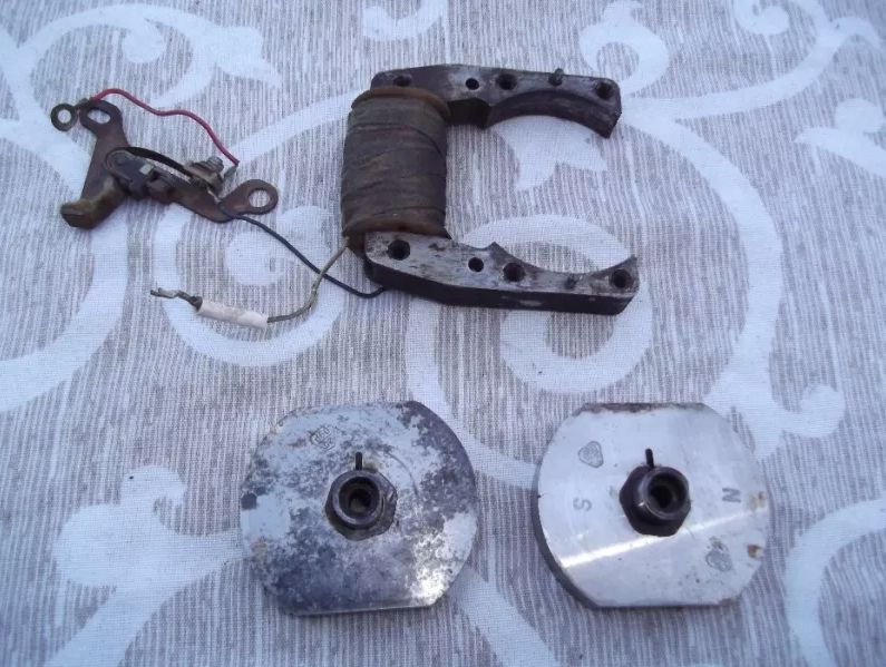 Части за мотоциклет (MZ125) +карбуратор и части  Киевка