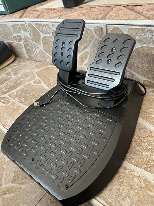 Като нов!!! Thrustmaster TMX Геймьрски Волан