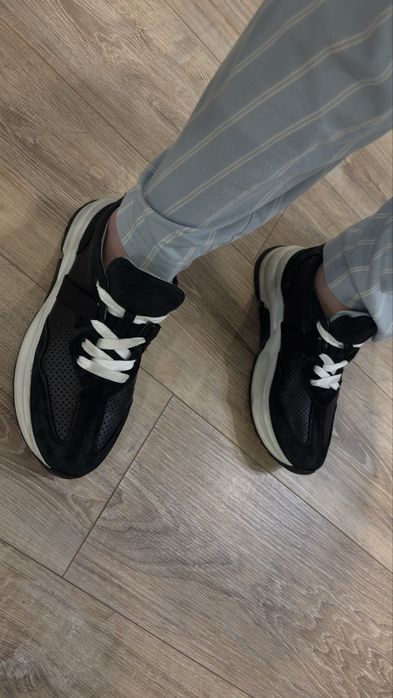 Турция.  кроссовки. Подошва резина