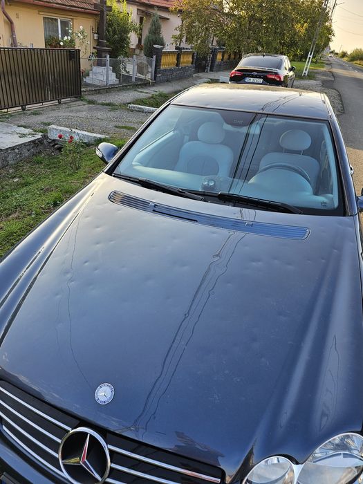 Vand mercedes clk200 citeste descrierea