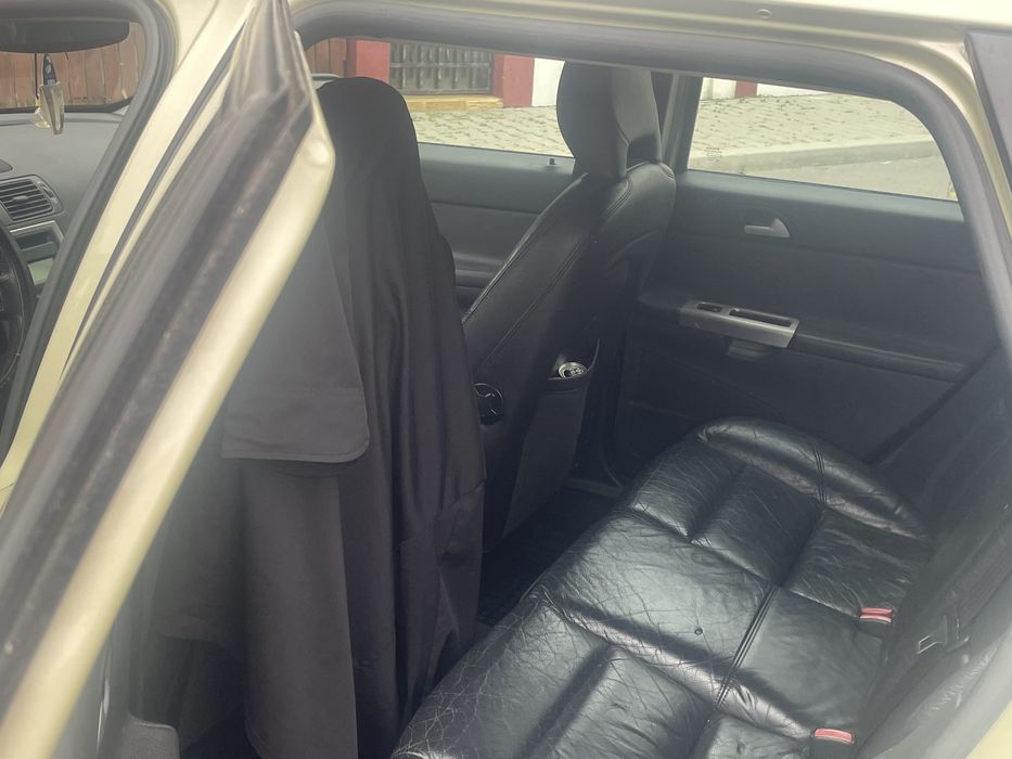 Doar schimb cu audi a 4 b8 sau b7 ofer diferenta