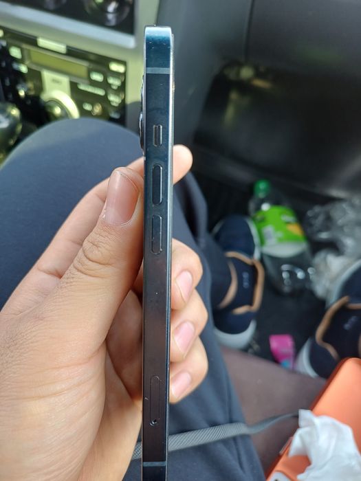 Айфон 13 идеальном состоянии