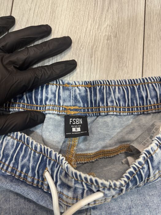 Blugi joggers albastru deschis New Yorker – mărimea S