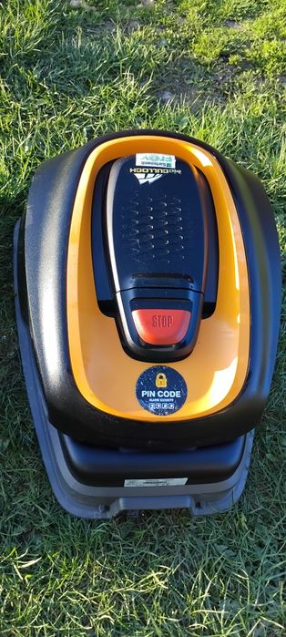 Robot de tuns gazon profesional Husqvarna  McCulloch original cu statie de încărcare
Nu dețin pinurile / se aprind 
Se vând cum se vad în poze 
Prețul