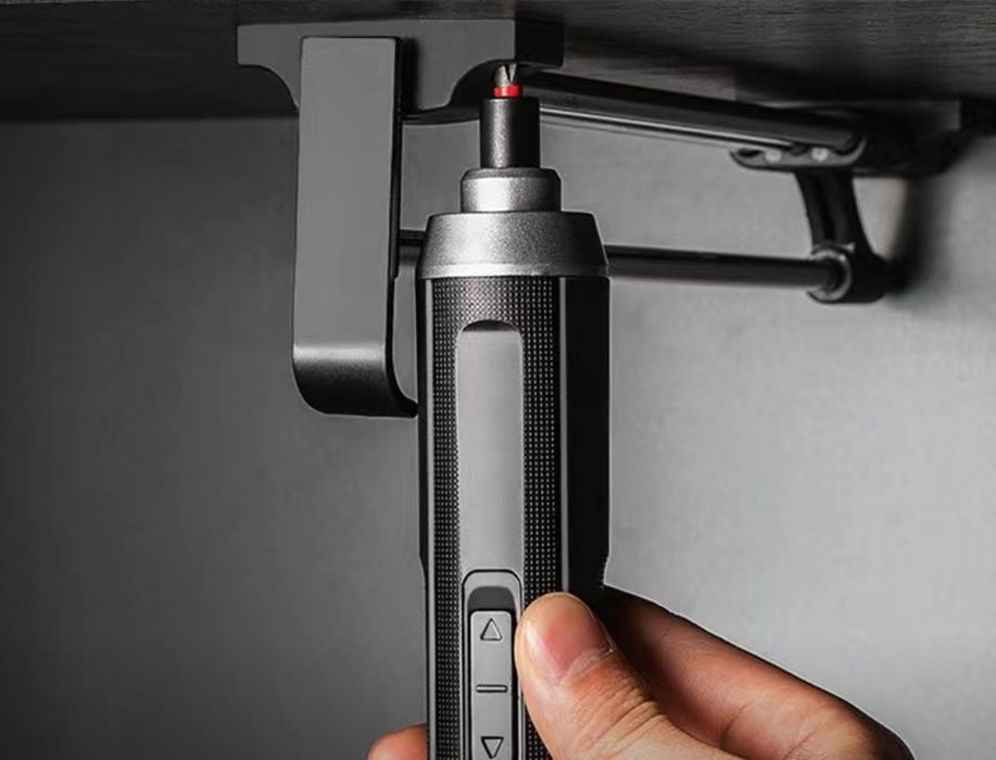 Электрическая Отвёртка DELI