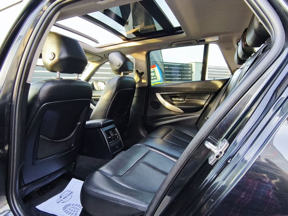 Bmw seria3  320d  Xdrive Face lift  Trapă panoramică/Garantie 12Luni