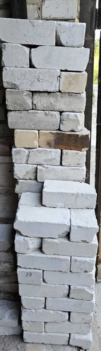 Кирпич силикатный б/у.  Район 1000 мелочей