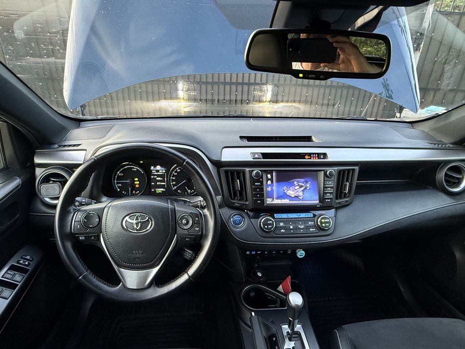 Toyota RAV4, 4x4, hybrid, 2018, echipare style, 119000 km