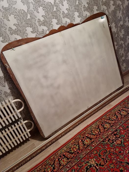 Зеркало настенное