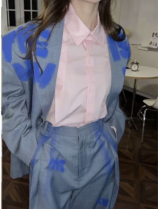 Женский костюм с брюками