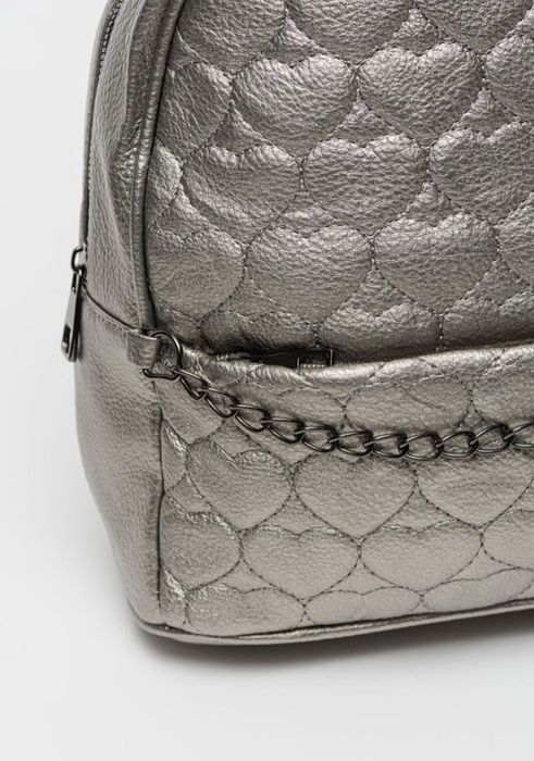 Дамска чанта и раница