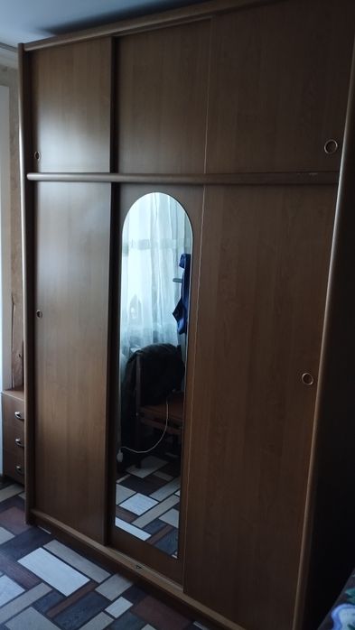 Продам шкаф купе