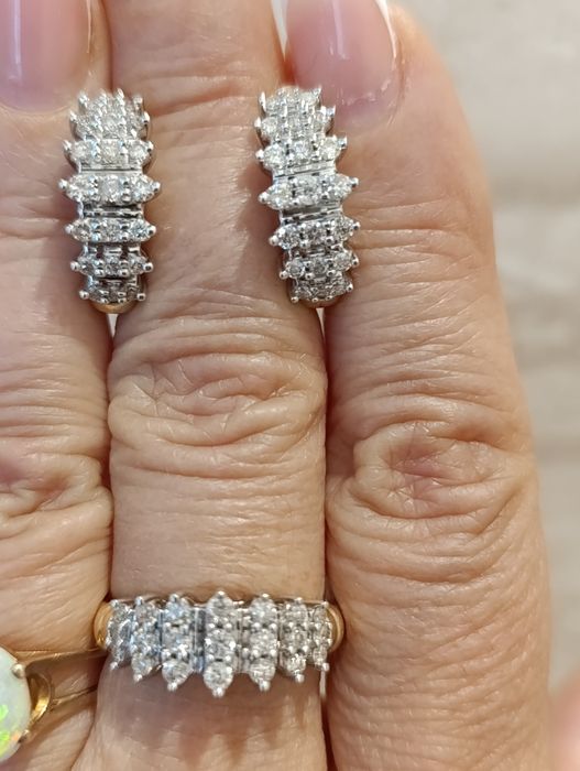 Кольцо и серьги с бриллиантами