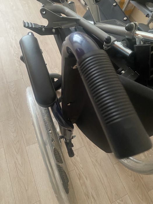 Коляска инвалидная новая