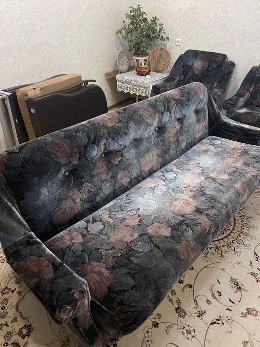 Диван и 2 кресла