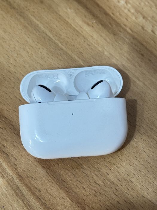 продам airpods pro!