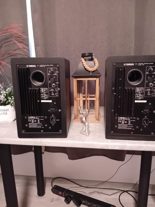 Vând Monitoare Yamaha hs7 impecabile