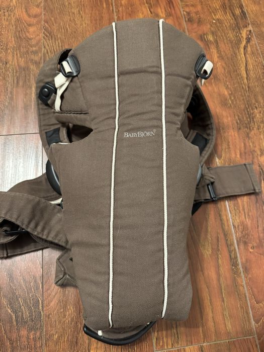 Уникално качествено и удобно Кенгуру BebyBjorn MIRACLE Carrier