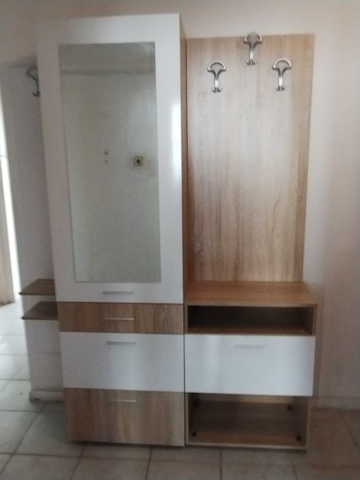 Cuier din pal ISIDOR cu pantofar, dulap si oglinda, nou