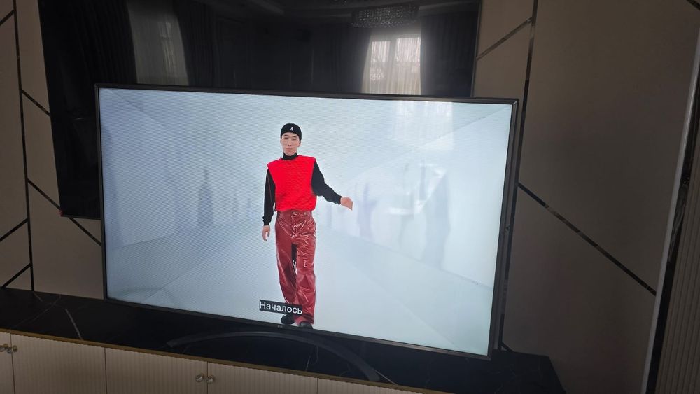 Срочно продам большой телевизор самсунг 50000т