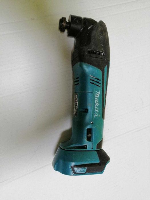 Corp MAKITA BOSCH EINHELL fierastrau circular pendular flex acumulator