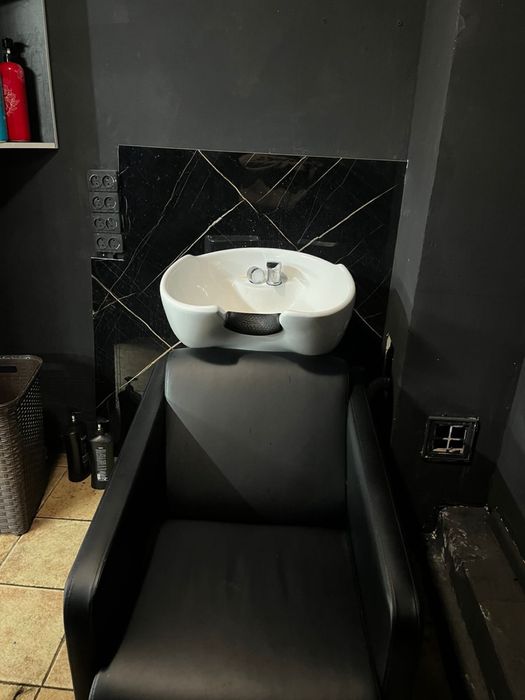 Мойка для парикмахерской, кресло доя барбера