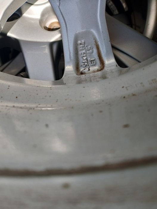 Гуми с джанти 15 цола