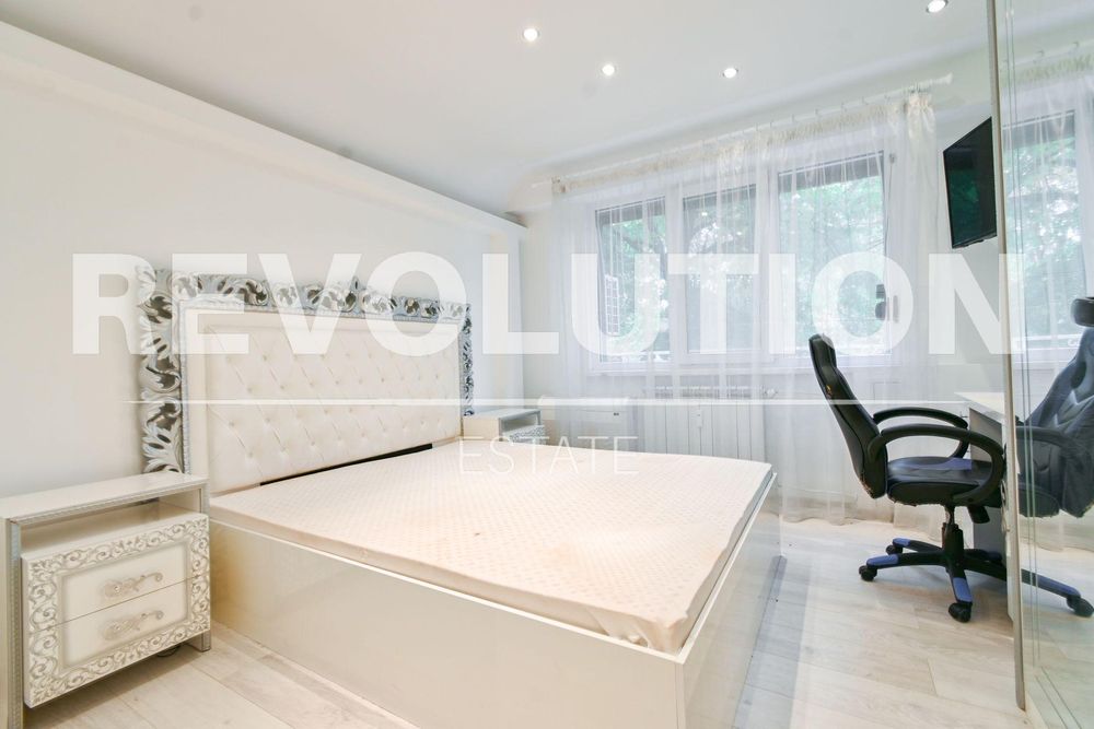 Тристаен апартамент в ж.к. Младост 1