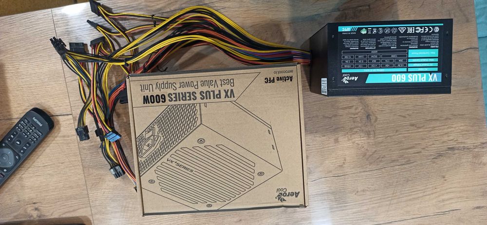 Захранване за компютър aerocool 600w
