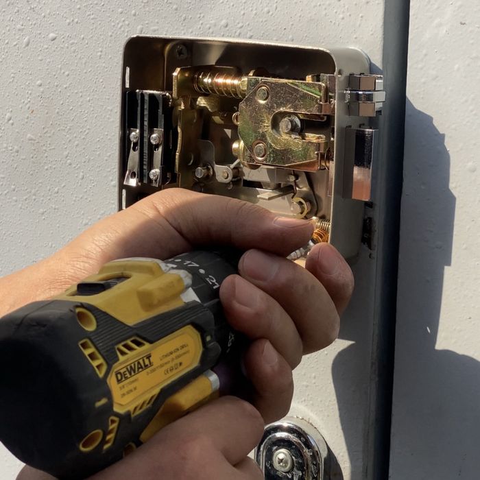 Установка камер видеонаблюдения и домофонии