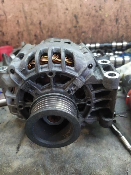 Продам генератор  Рено