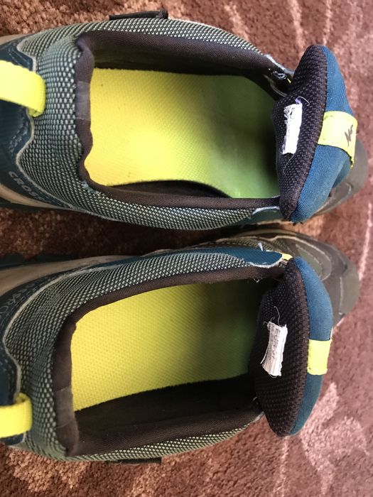 Непромокаеми обувки Quechua - за момче, номер 37