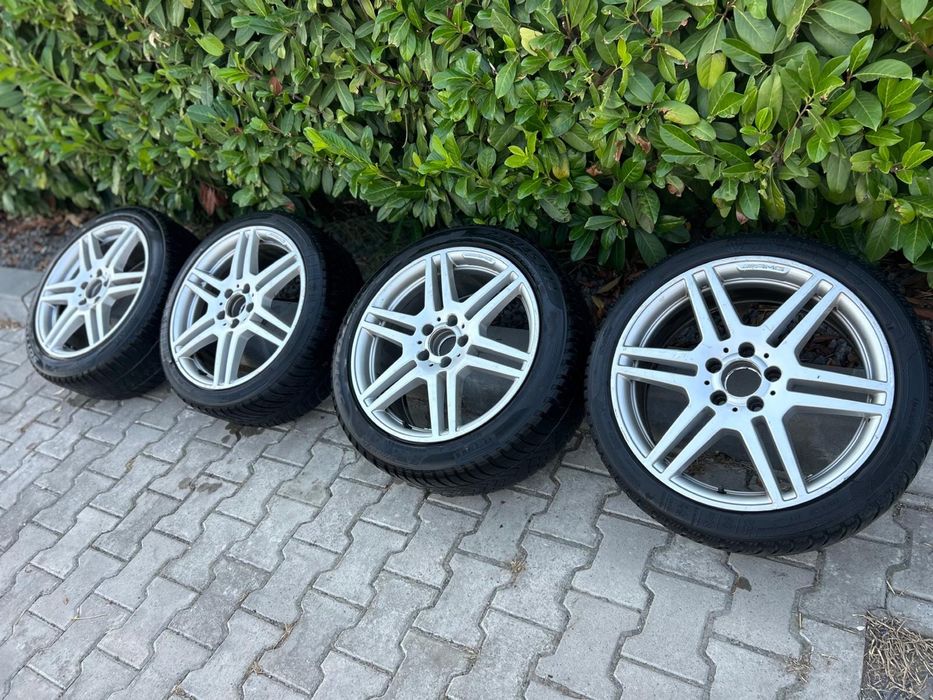 Vând genți Mercedes originale R 18 impecabile !!!