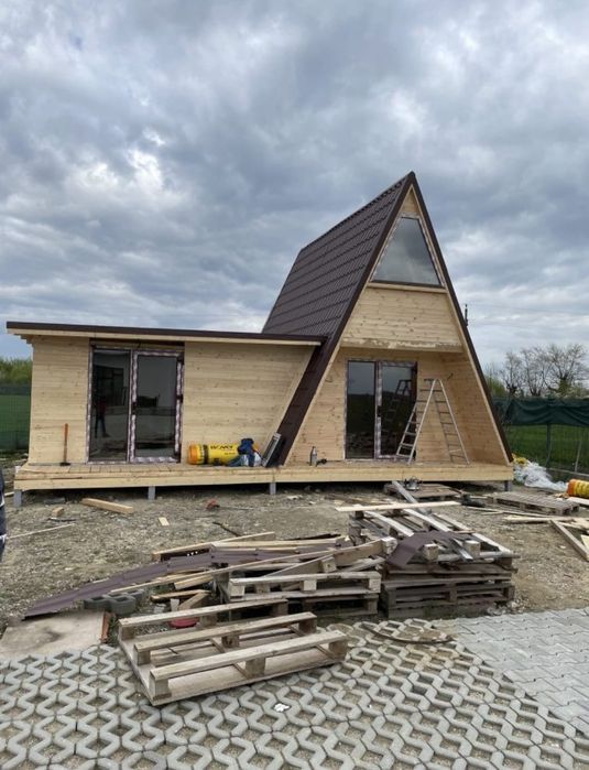 Vindem cabane din lemn