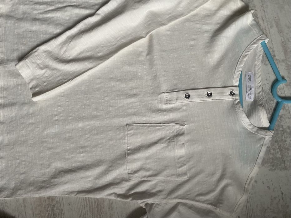 Карго ватиран панталон и бяла блуза ZARA