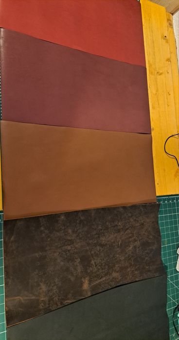 Piele  2 bucati  60×30 cm, 100 lei