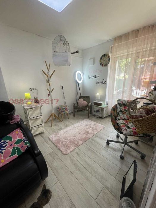 Обзаведен и разработен фризьорски салон  в София, район “Оборище”