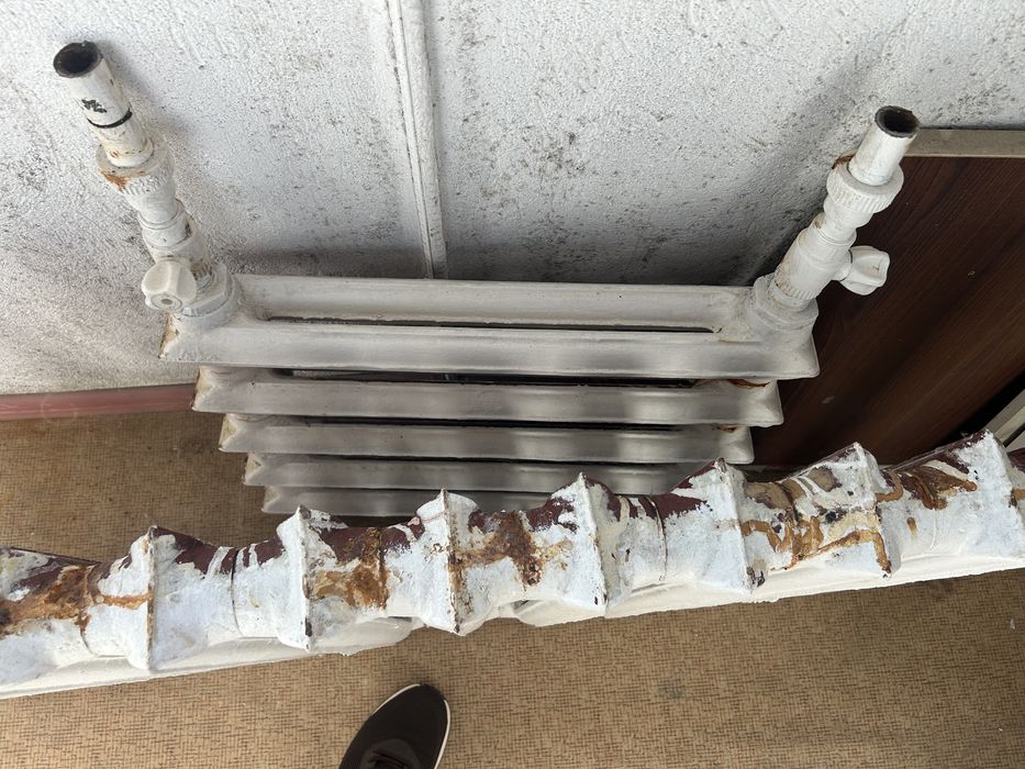 Продам рещетка шприц краны сгоны