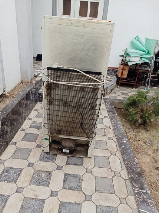 Продается холодильник Российский