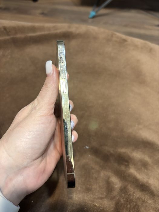 Продам Iphone 12 pro