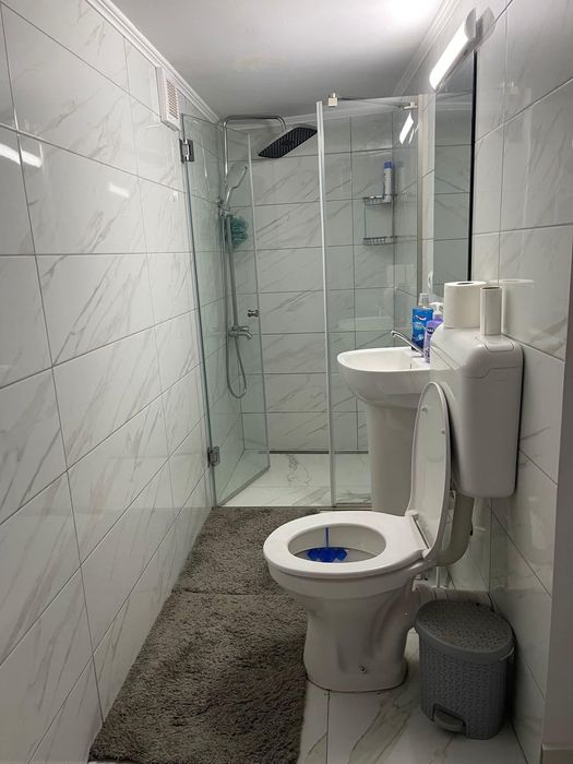 Închiriez apartament central