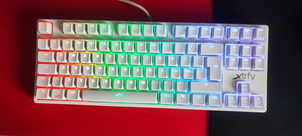 Vand tastaturav Gaiming  XTRFY k4 TKL RGB